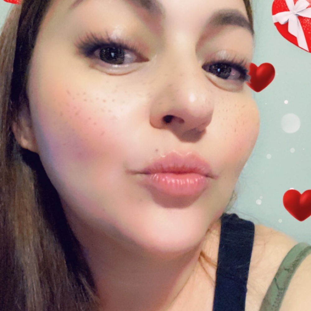 Meet your Posher, Lynette